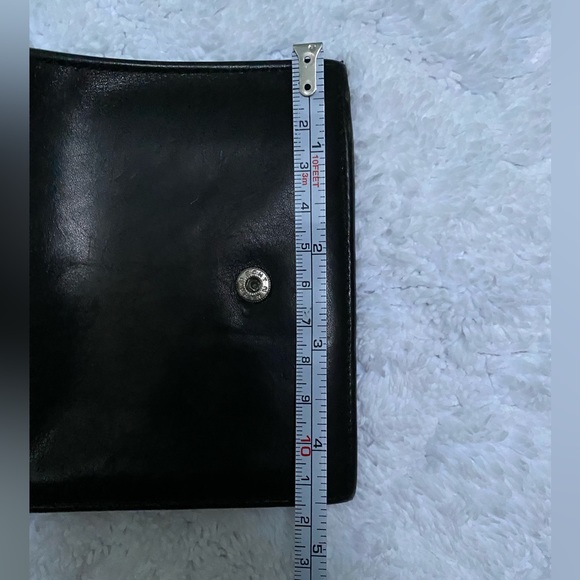 Authentic Gucci black leather bifold wallet for women - Picture 8 of 10